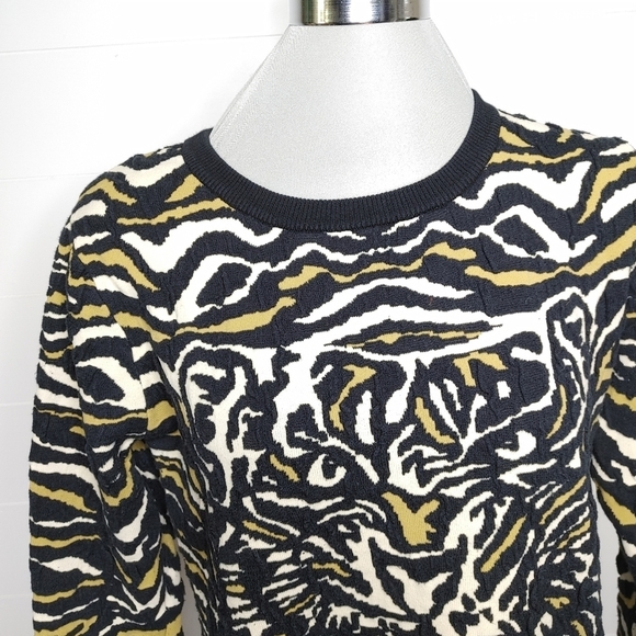 ABSTRACT Textured Tiger Print Sweater Size M - Picture 3 of 11